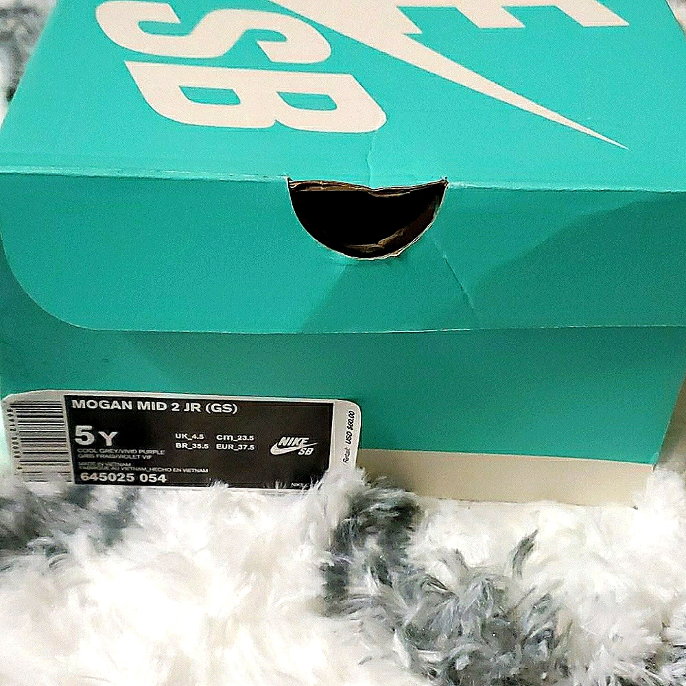 Nike Mid Mogan 2 youth size shoes